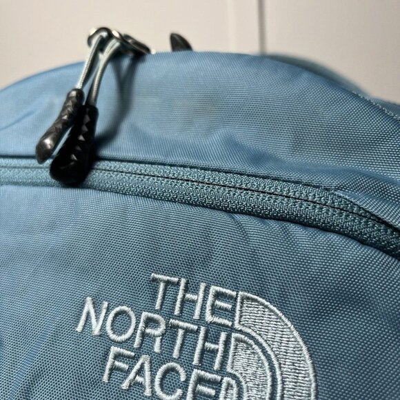 The North Face Surge Flex Vent Teal Laptop Backpack - Picture 3 of 16